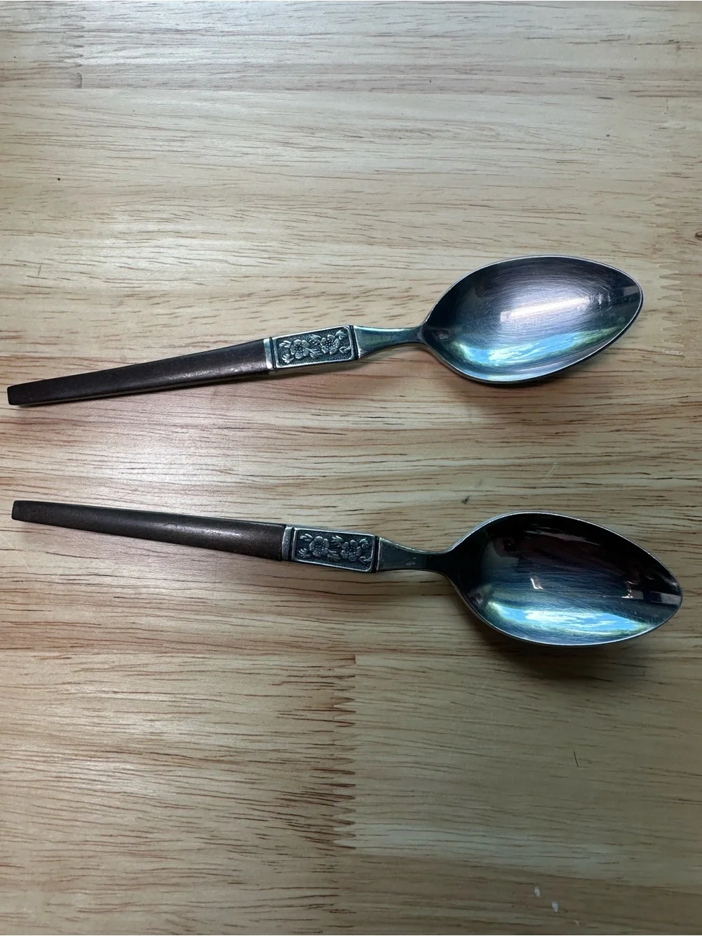 Vintage Set of 2 Ecko Eternal ESK14 Steel Spoons with Brown Handles and flower